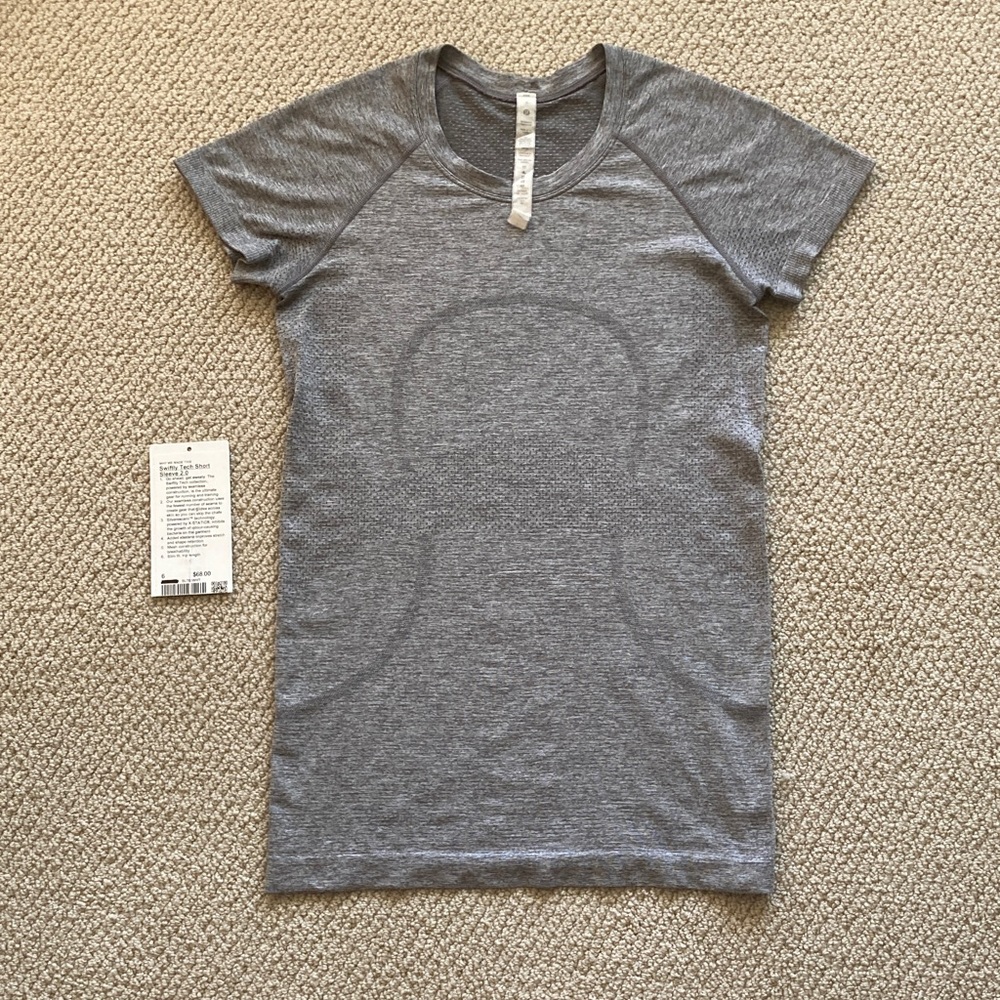 Lululemon Swiftly Tech Short Sleeve 2.0 Crew Shirt Size 6 Slate White EUC